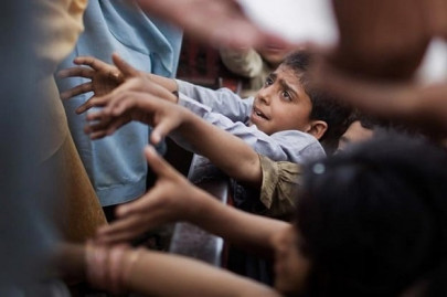 beggars swarm markets in attock ahead of eid