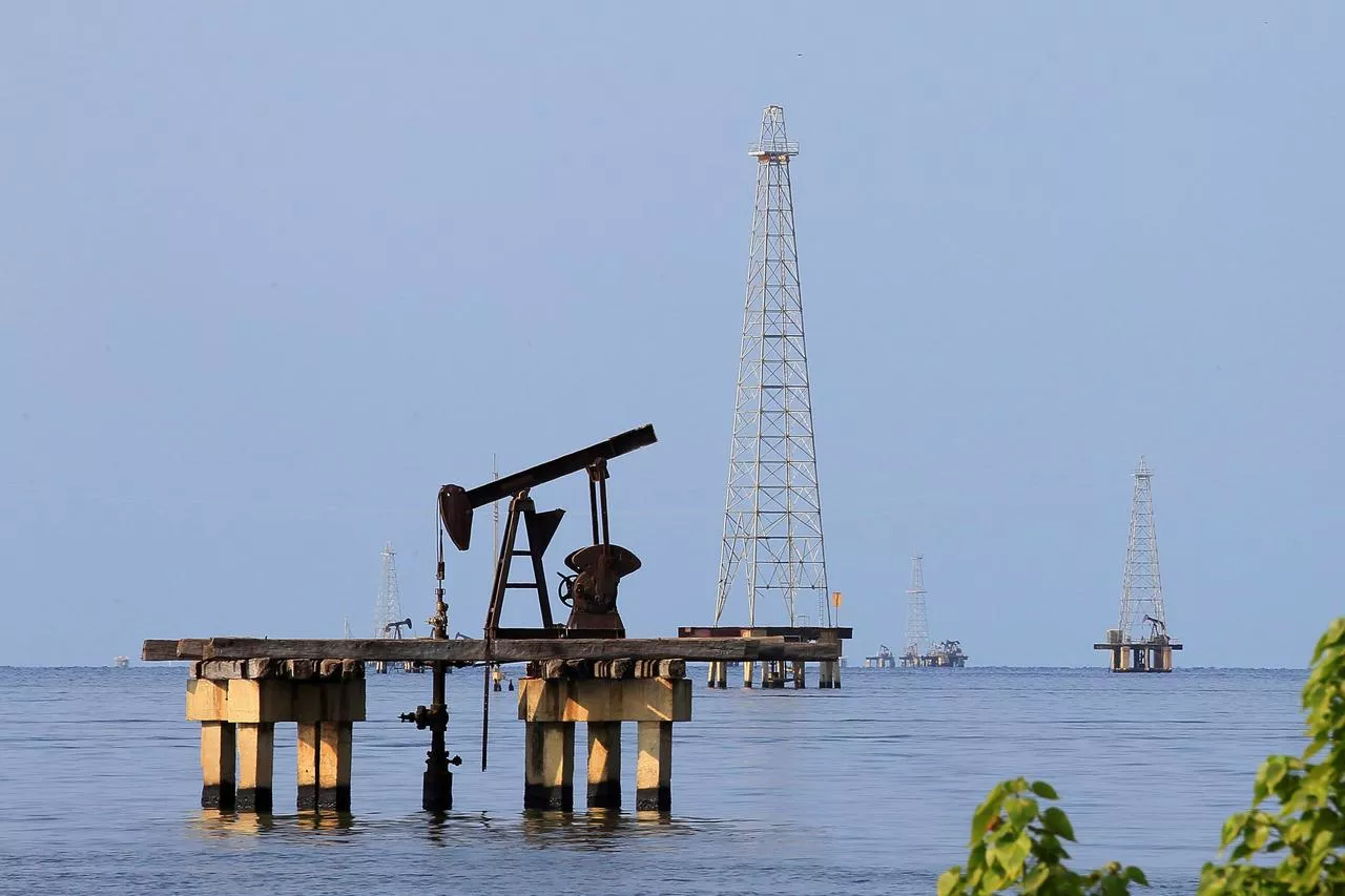 worries over economic fallout from coronavirus weak refining margins capped gains photo reuters