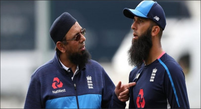 saqlain mushtaq backs pakistan to do well against england saqlain mushtaq backs pakistan to do well against england