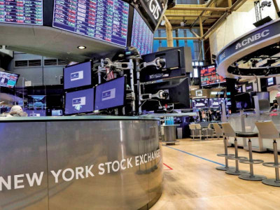 investors look beyond drug makers