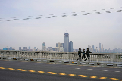 china reports three new coronavirus cases after first day with none china reports three new coronavirus cases after first day with none