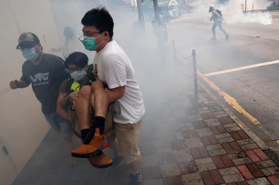 hong kong police fire tear gas on biggest protests since covid 19 curbs hong kong police fire tear gas on biggest protests since covid 19 curbs