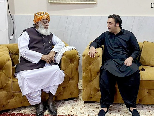 fm bilawal bhutto zardari meets pdm president maulana fazlur rehman in dera ghazi khan photo nni