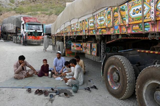 torkham border reopens after eight days