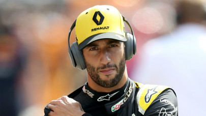 ricciardo in ferrari talks before mclaren switch ricciardo in ferrari talks before mclaren switch