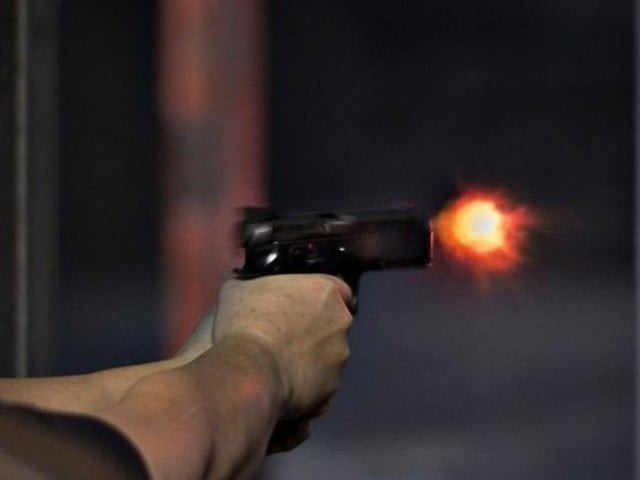 man dies in police shootout after killing five family members man dies in police shootout after killing five family members