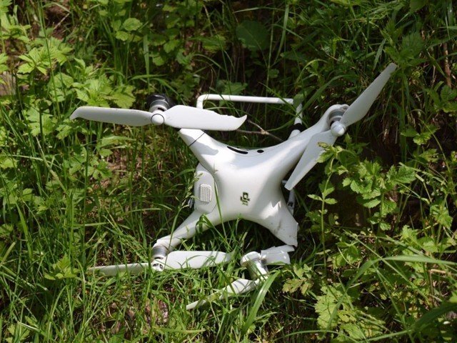 indian spying quadcopter came from kanzalwan sector intruded 700 meters on pakistan side says dg ispr photo file