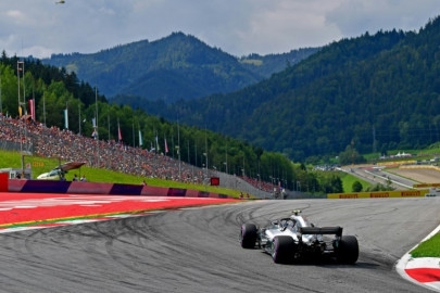 f1 season to open in austria after government backs spielberg double act f1 season to open in austria after government backs spielberg double act