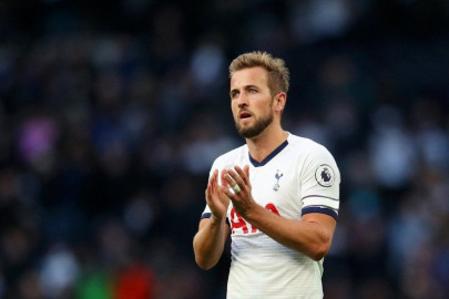 kane warns spurs they can t slip up in quest for champions league