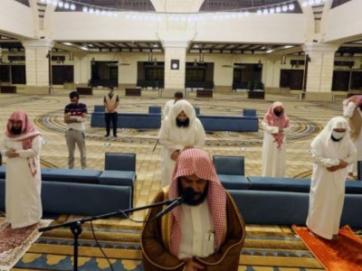 saudi arabia reopens mosques with strict regulations for worshippers saudi arabia reopens mosques with strict regulations for worshippers