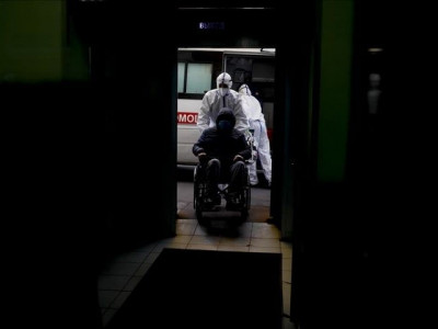 russia says coronavirus infections pass 400 000