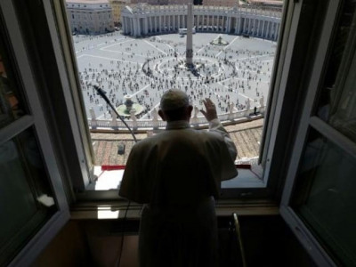 people more important than the economy pope says about covid crisis people more important than the economy pope says about covid crisis