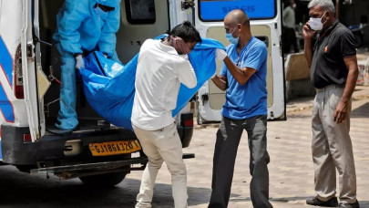 india covid 19 cases surpass 200 000 peak weeks away india covid 19 cases surpass 200 000 peak weeks away