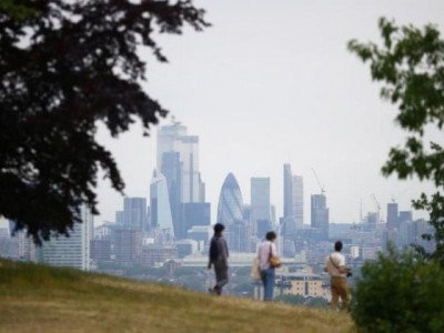 uk covid 19 death toll surpasses 50 000 uk covid 19 death toll surpasses 50 000