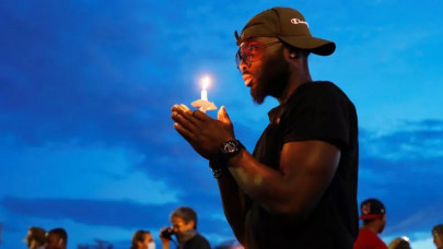 us protesters welcome new charges in george floyd killing but stay out on streets us protesters welcome new charges in george floyd killing but stay out on streets