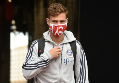 players have responsibility to oppose racism says bayern s kimmich