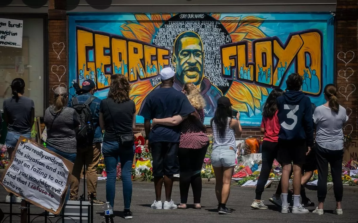 mandatory credit photo by bebeto matthews ap shutterstock 10665161c visitors make silent visits to organic memorial featuring a mural of george floyd near the spot where he died while in police custody in minneapolis minn america protests minneapolis united states 31 may 2020 mandatory credit photo by bebeto matthews ap shutterstock 10665161c visitors make silent visits to organic memorial featuring a mural of george floyd near the spot where he died while in police custody in minneapolis minn america protests minneapolis united states 31 may 2020