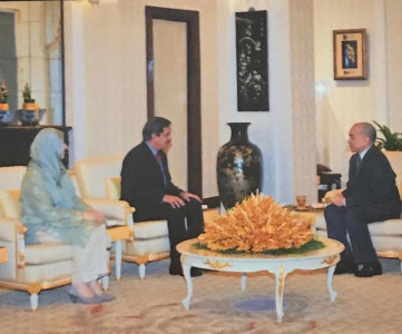 pakistan formally accepts cambodia s award to ex envoy pakistan formally accepts cambodia s award to ex envoy