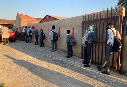 schools reopen in s africa after delay over health concerns schools reopen in s africa after delay over health concerns