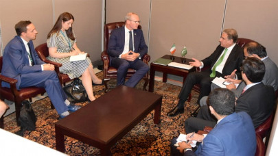 fm qureshi irish counterpart discuss covid 19 challenges