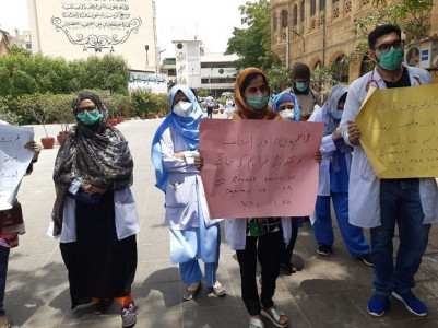 health workers turn out for protest health workers turn out for protest