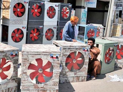 summers mark demand for room coolers