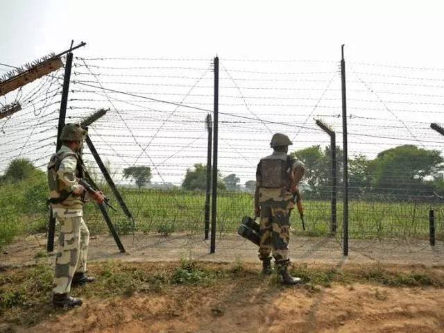 pakistan army troops retaliated effectively to the cross border fire photo file pakistan army troops retaliated effectively to the cross border fire photo file