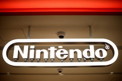 nintendo says 300 000 accounts hacked