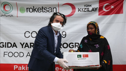 turkish defence company distributes aid in pakistan