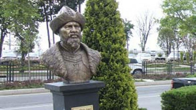 ertu rul ghazi statue taken down in turkey