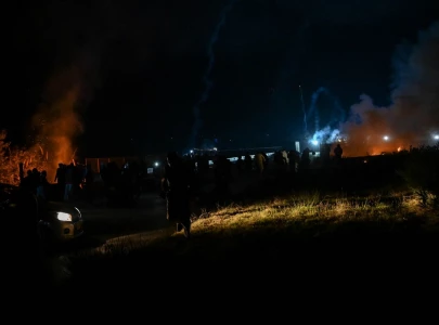 pti convoys enter islamabad amid violent clashes with police