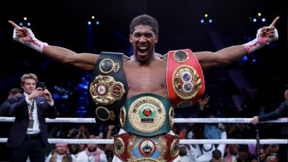 joshua showdown with fury unlikely to be in uk says promoter