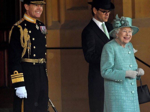 a scaled down ceremony at windsor marks queen elizabeth s official birthday