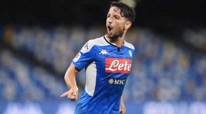 record breaking mertens sends napoli to italian cup final