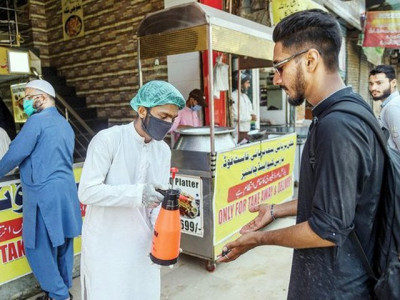 pakistan s covid 19 tally continues to drop as nearly 70 patients recover pakistan s covid 19 tally continues to drop as nearly 70 patients recover