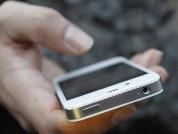 bid to smuggle 7 000 smartphones foiled