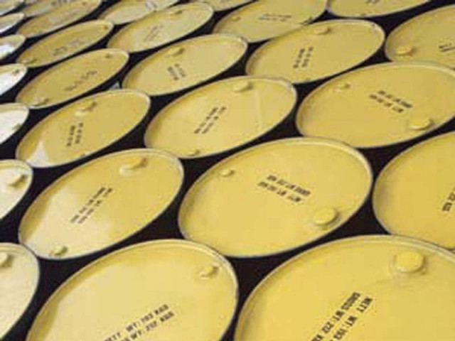 trade pakistan seeks iranian petrol import