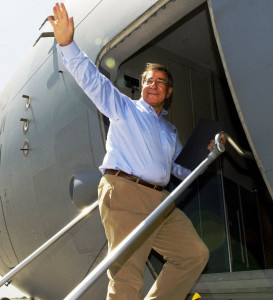 pentagon chief warns won t accept extra spending cuts