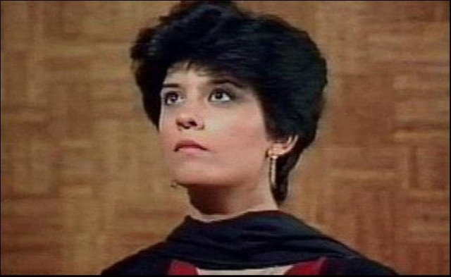 marina khan as dr zoya ali khan in the serial 039 dhoop kinare 039