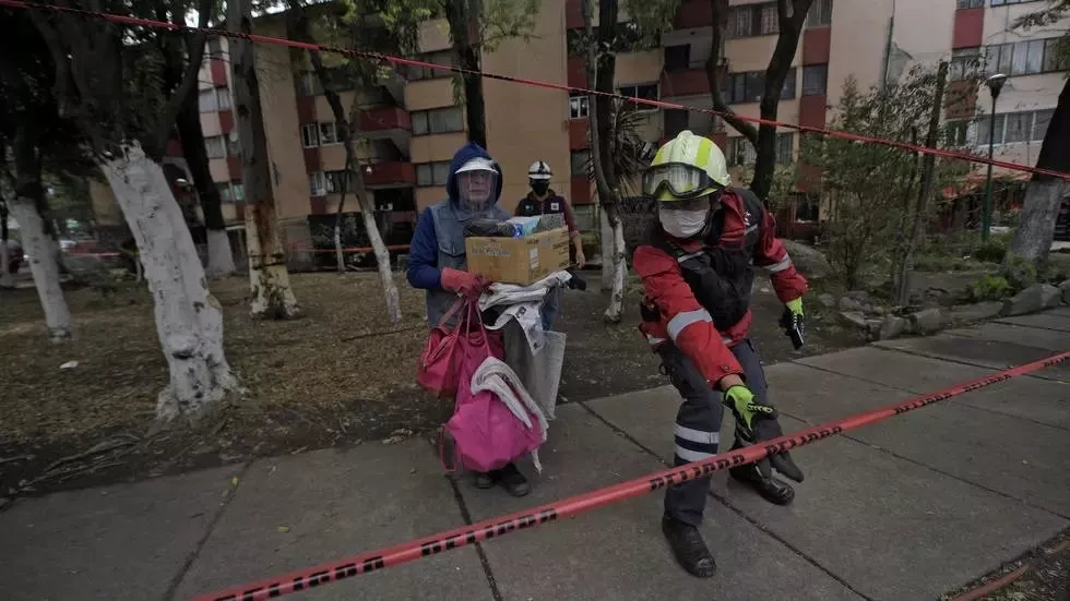 the earthquake that struck the southern state of oaxaca damaged apartment buildings some 700 kilometers 430 miles away in mexico city photo afp the earthquake that struck the southern state of oaxaca damaged apartment buildings some 700 kilometers 430 miles away in mexico city photo afp