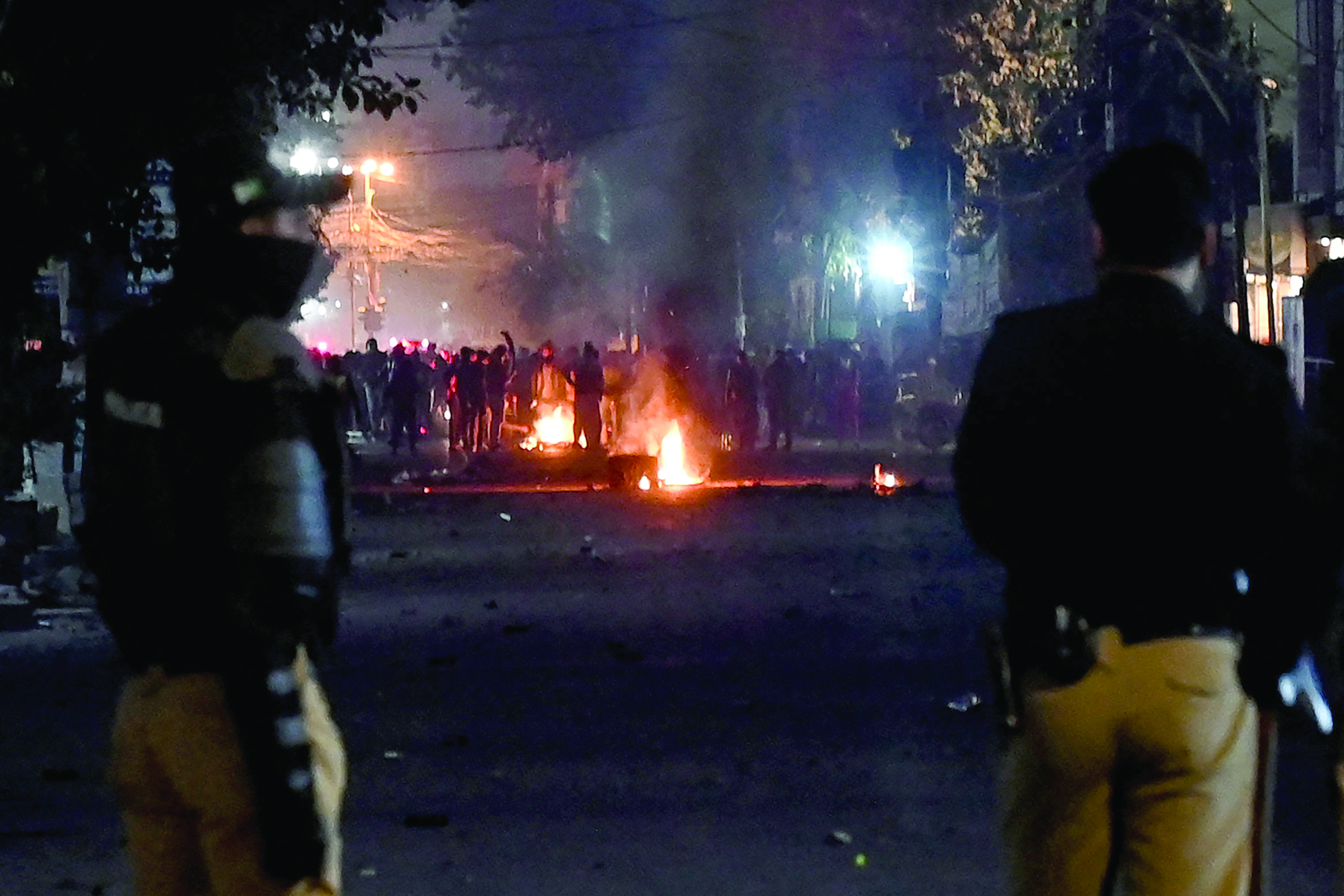 the operation to end sit ins against violence in parachinar was met with strong resistance leading to violent clashes between the police and the protestors in the city on tuesday photo afp