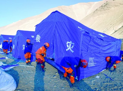 rescuers search for tibet quake survivors