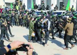 hamas frees 4 israeli soldiers in exchange for 200 palestinians