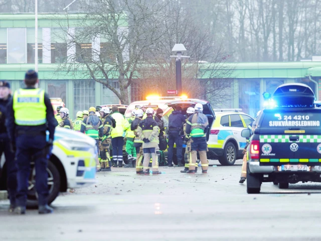 emergency personnel and police officers work at the adult education center campus risbergska school after a shooting attack in orebro sweden photo reuters emergency personnel and police officers work at the adult education center campus risbergska school after a shooting attack in orebro sweden photo reuters