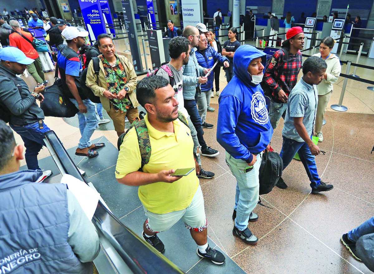 colombian migrants deported from panama arrive in colombia photo afp