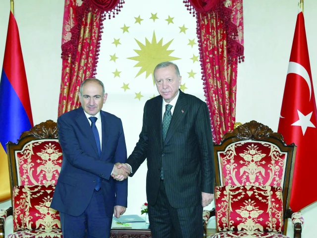 turkey s president recep tayyip erdogan shakes hands with armenia s prime minister nikol pashinyan during their meeting at the dolmabahce presidential office in istanbul photo afp turkey s president recep tayyip erdogan shakes hands with armenia s prime minister nikol pashinyan during their meeting at the dolmabahce presidential office in istanbul photo afp