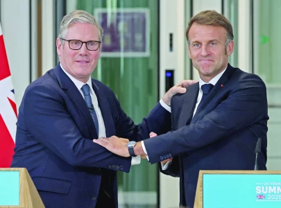 london paris tighten nuclear bond over us russia concerns