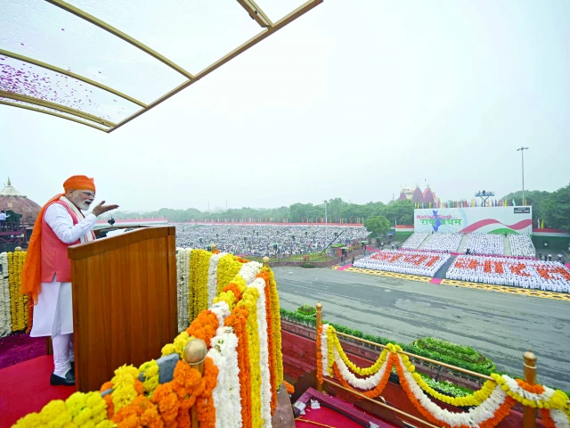 prime minister narendra modi addresses the nation during the celebrations in new delhi photo afp