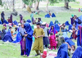 afghans still await aid afghans still await aid