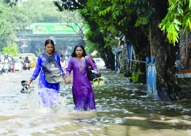 12 dead in kolkata rain 12 dead in kolkata rain